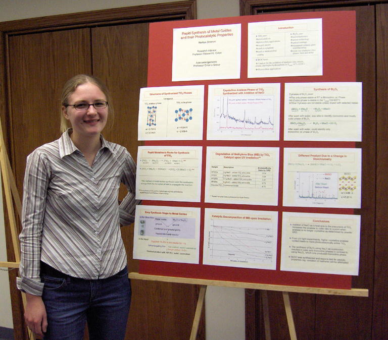 Nadiya Zelenski at UI Chemistry poster session in 2005